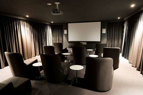 Mantra Circle On Cavill - Accommodation QLD 8