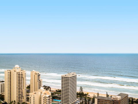 Mantra Towers Of Chevron Surfers - Accommodation QLD 4