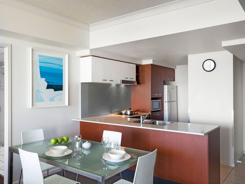 Mantra Towers Of Chevron Surfers - Accommodation QLD 6