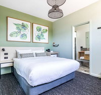 Nightcap at Commercial Hotel - Accommodation QLD