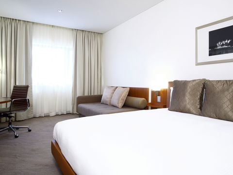 Novotel Canberra - Accommodation QLD 0