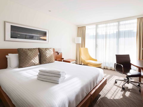 Novotel Canberra - Accommodation QLD 3