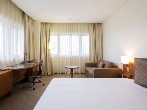 Novotel Canberra - Accommodation QLD 4