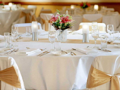 Novotel Canberra - Accommodation QLD 6