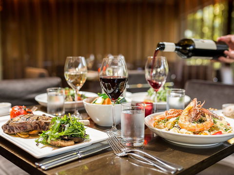 Novotel Canberra - Accommodation QLD 9