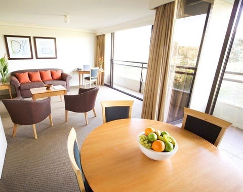 BreakFree Capital Tower - Accommodation QLD 8
