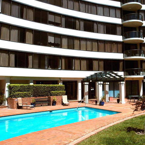 BreakFree Capital Tower - Accommodation QLD 10