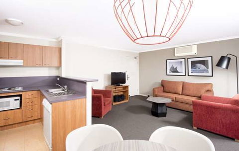 Mantra on Northbourne - Accommodation QLD 6