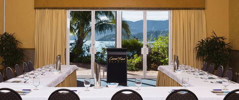 Coral Sea Resort - Accommodation QLD 3