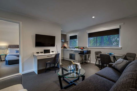 Crest On Park - Accommodation QLD 3