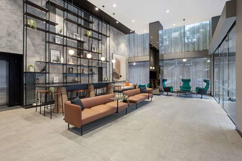 Travelodge Melbourne Docklands - Accommodation QLD 3