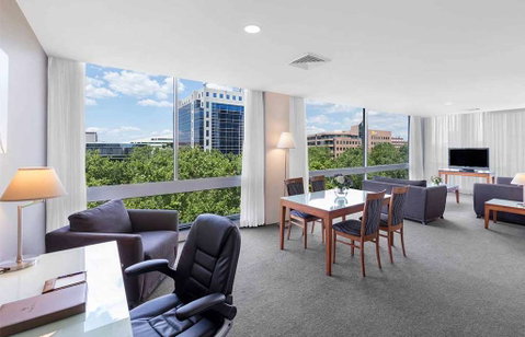 Park Regis Griffins Suites - Accommodation QLD 7