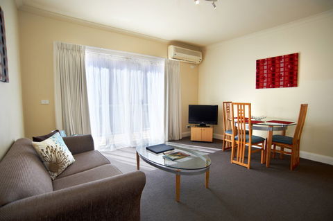 Quest On St Kilda Rd - Accommodation QLD 2