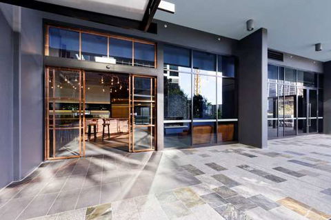 Alpha Mosaic Hotel - Accommodation QLD 1