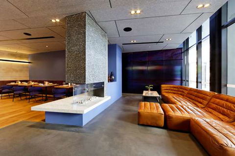 Alpha Mosaic Hotel - Accommodation QLD 4