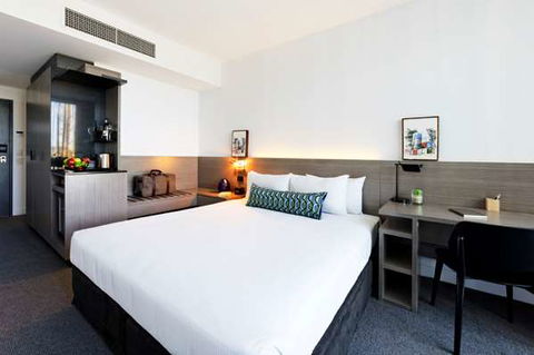 Alpha Mosaic Hotel - Accommodation QLD 8