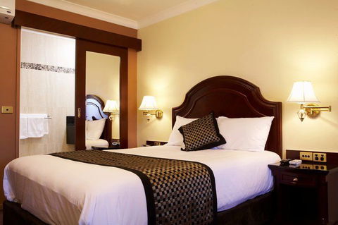 Albury Georgian - Accommodation QLD 2