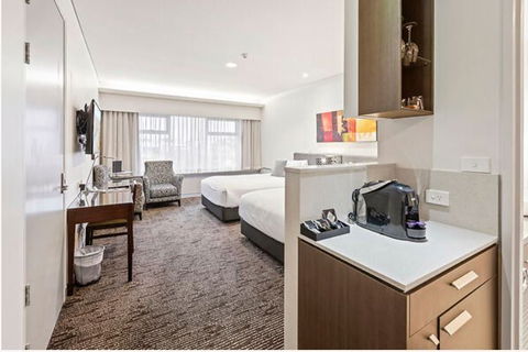 Alexandra Hills Hotel - Accommodation QLD 6