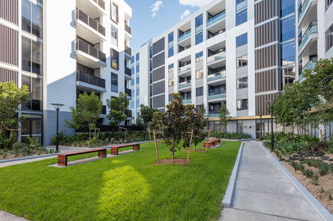 Meriton Suites Sydney Airport - Accommodation QLD 3