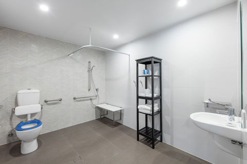 Meriton Suites Sydney Airport - Accommodation QLD 10