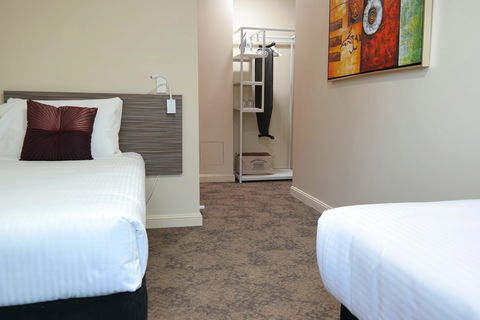 28 Hotel - Accommodation QLD 5