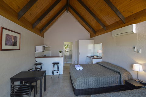 Desert Palms Alice Springs - Accommodation QLD 7