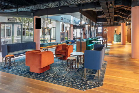 Amora Hotel Riverwalk Melbourne - Accommodation QLD 3