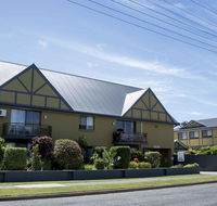 Coastal Bay Motel - Accommodation QLD