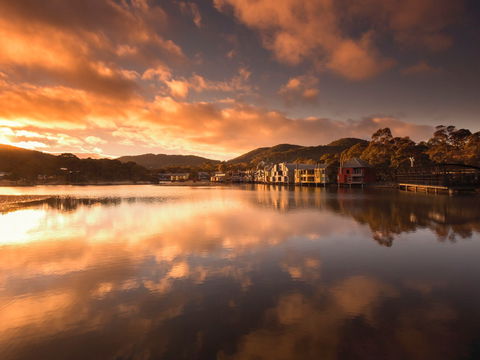 Novotel Lake Crackenback Resort & Spa - Accommodation QLD 1