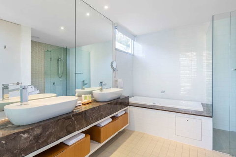 RACV Noosa Resort - Accommodation QLD 2