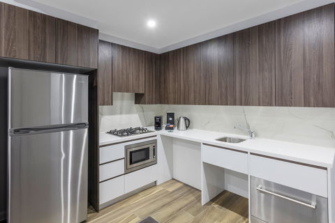 Meriton Serviced Apartments North Sydney - Accommodation QLD 2