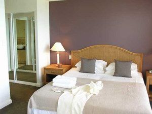 Sea Change Beachfront Apartments - Accommodation QLD 1