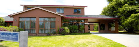 Golden Grain Motor Inn - Accommodation QLD 0