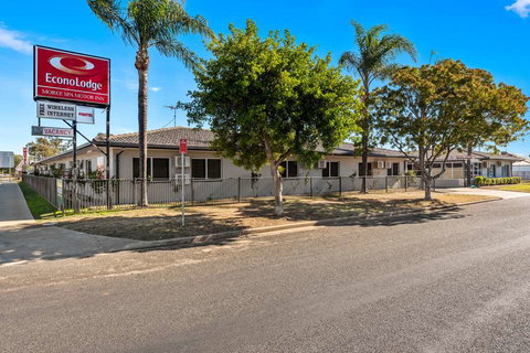 Econo lodge Moree Spa Motor Inn - Accommodation QLD 0