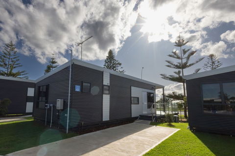 Discovery Parks Koombana Bay - Accommodation QLD 2