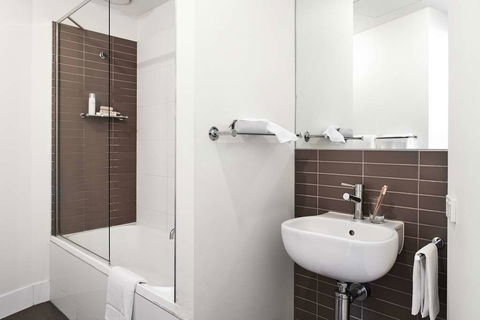Punthill Knox - Accommodation QLD 2