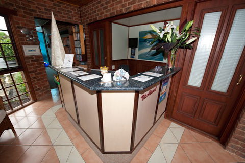 Admiral Motor Inn - Accommodation QLD 1