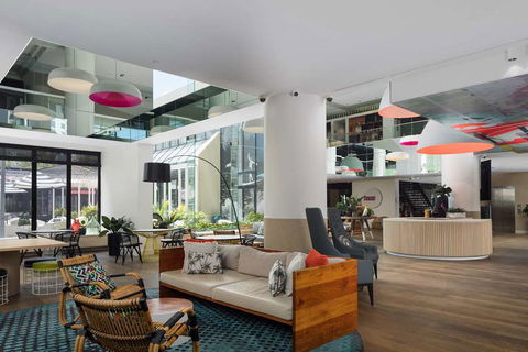 QT Gold Coast - Accommodation QLD 2