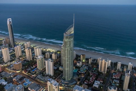 Q1 Resort & Spa - Accommodation QLD 1