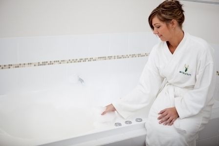 McCracken Country Club Hotel - Accommodation QLD 2