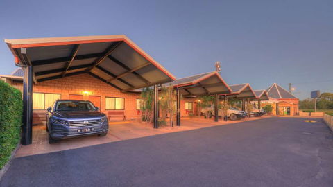 Best Western Ascot Lodge Motor Inn - Accommodation QLD 1