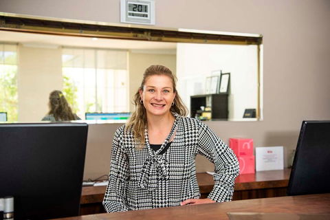 Winning Post Motel - Accommodation QLD 1