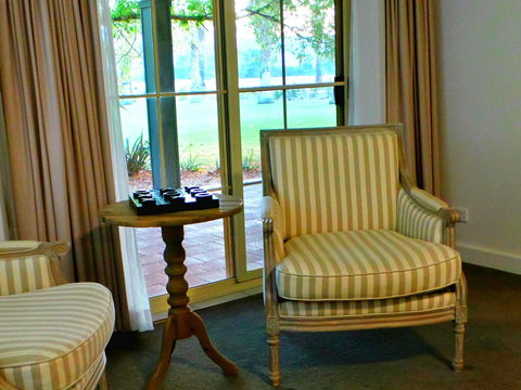 Parklands Resort & Conference Ctr - Accommodation QLD 2