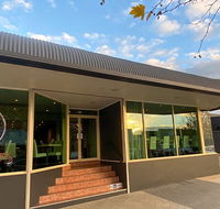 Ashton Townhouse Motel  Suites Tumut - Accommodation QLD