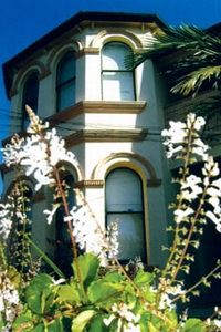 Admiral Collingwood Lodge - Accommodation QLD 0
