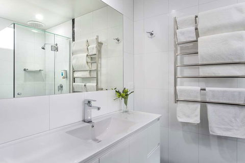 Hamilton Lonsdale Motel - Accommodation QLD 2