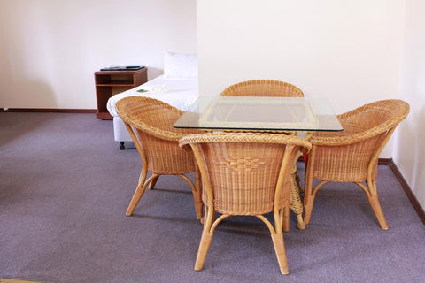 Margaret River Motel - Accommodation QLD 10