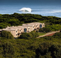 Margarets Beach Resort - Accommodation QLD