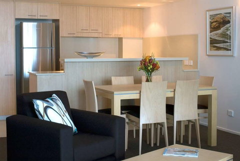 Ramada Hotel & Suites Ballina - Accommodation QLD 13