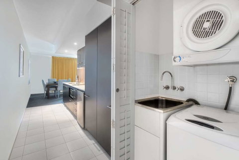 Ramada Hotel & Suites Ballina - Accommodation QLD 17